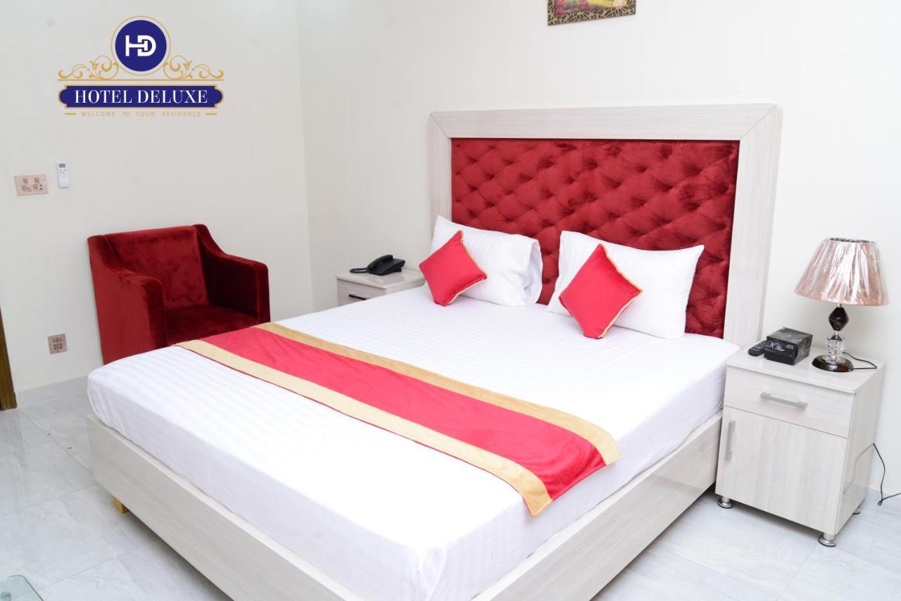 Hotel Deluxe Lahor Dış mekan fotoğraf