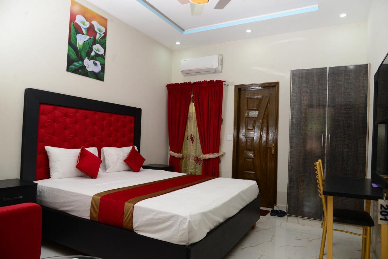 Hotel Deluxe Lahor Dış mekan fotoğraf