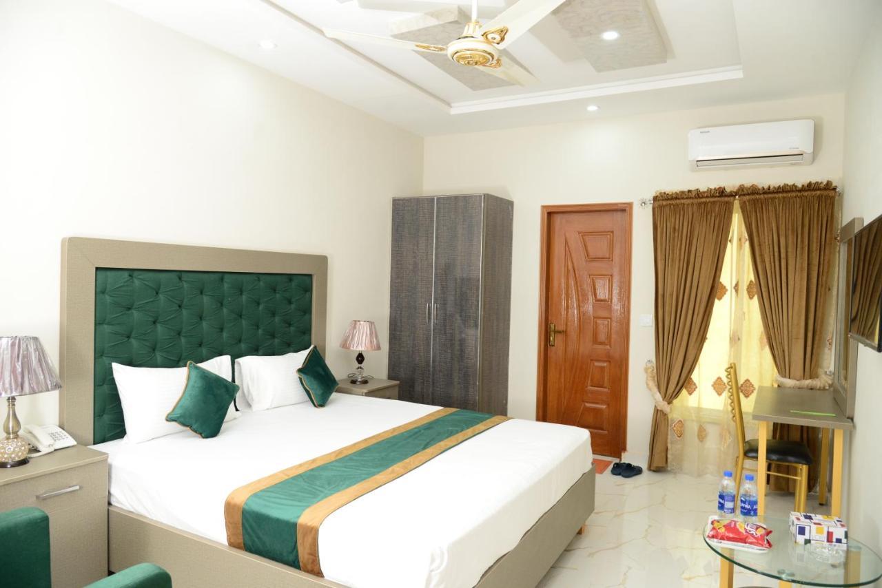 Hotel Deluxe Lahor Dış mekan fotoğraf