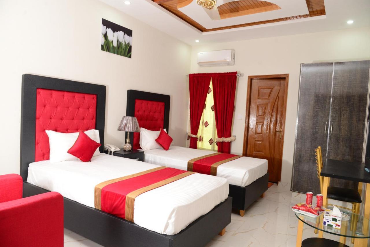 Hotel Deluxe Lahor Dış mekan fotoğraf