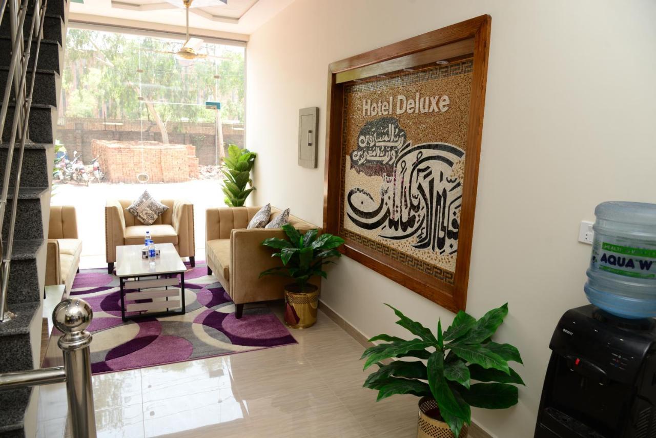 Hotel Deluxe Lahor Dış mekan fotoğraf