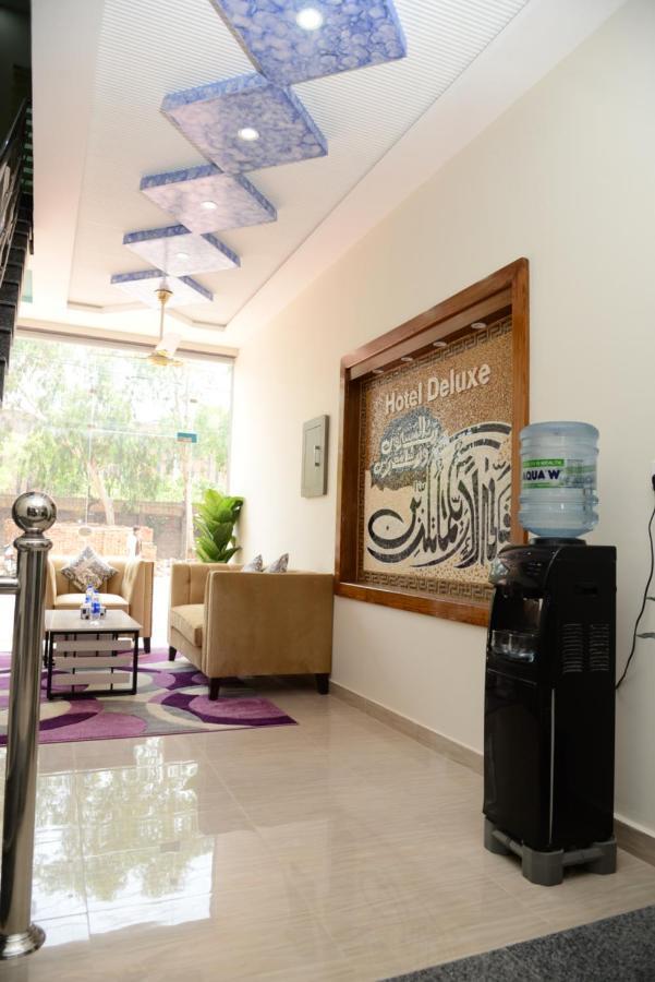 Hotel Deluxe Lahor Dış mekan fotoğraf