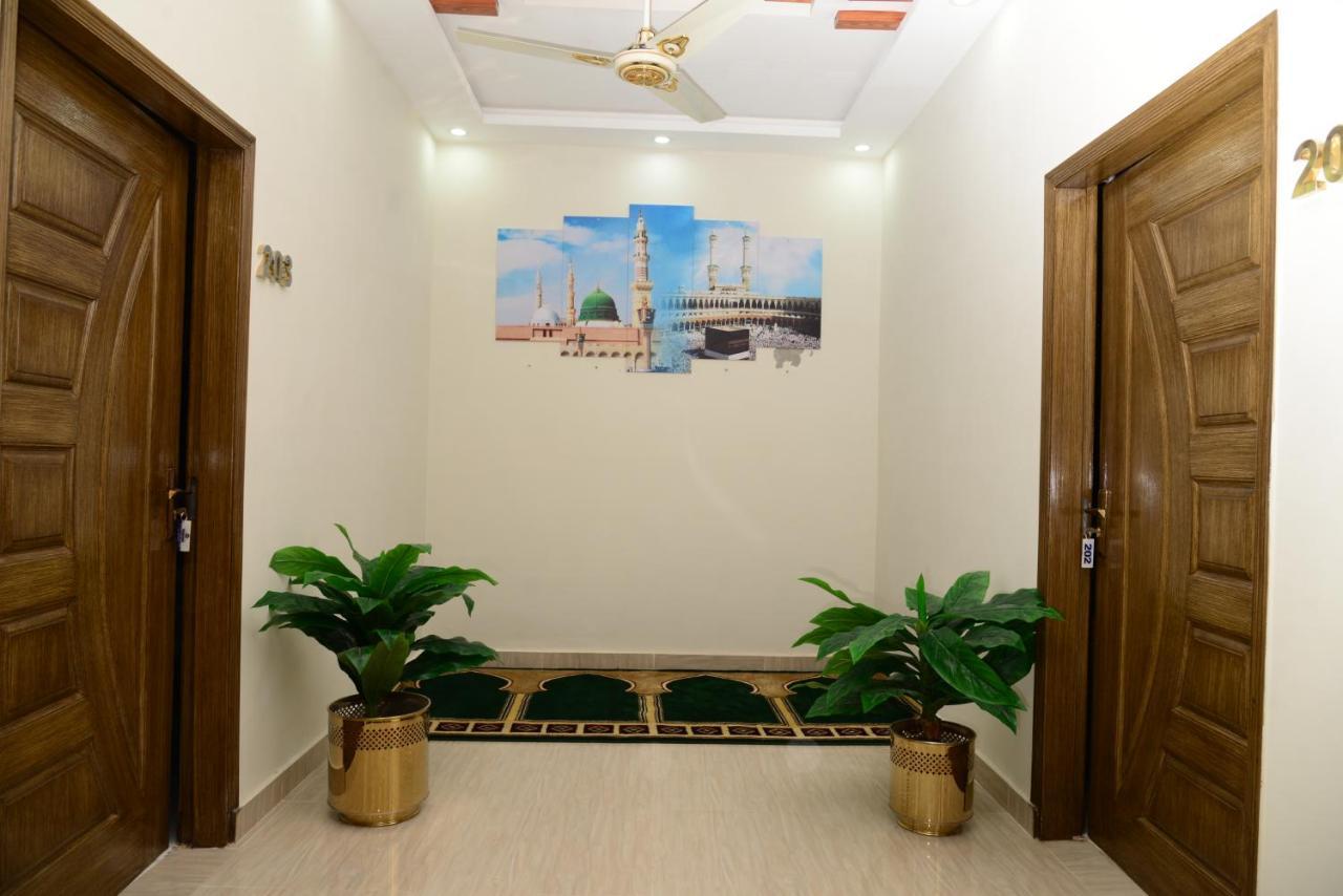 Hotel Deluxe Lahor Dış mekan fotoğraf