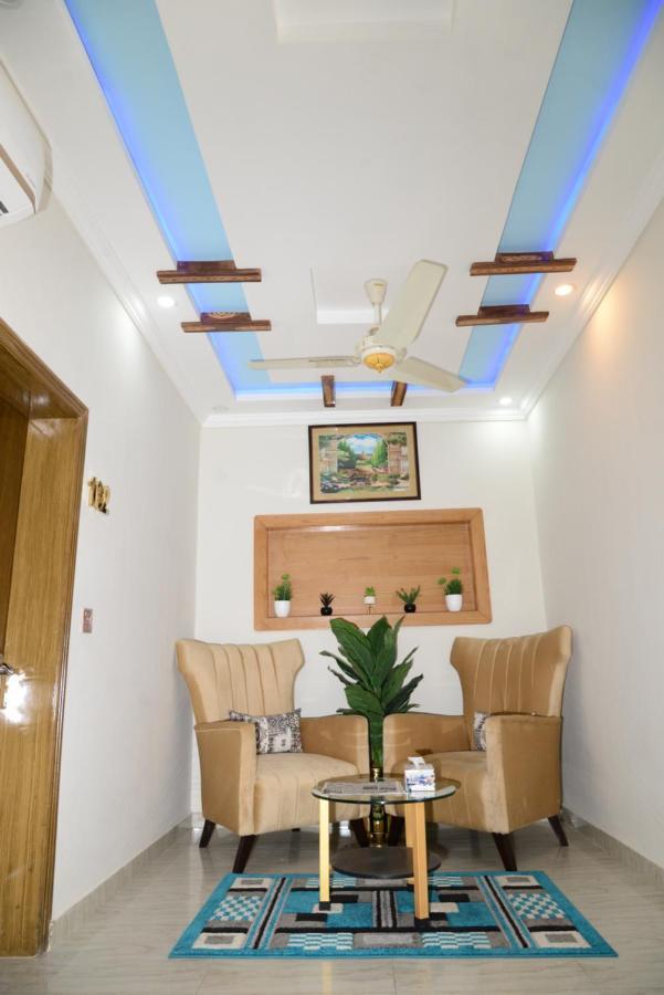 Hotel Deluxe Lahor Dış mekan fotoğraf