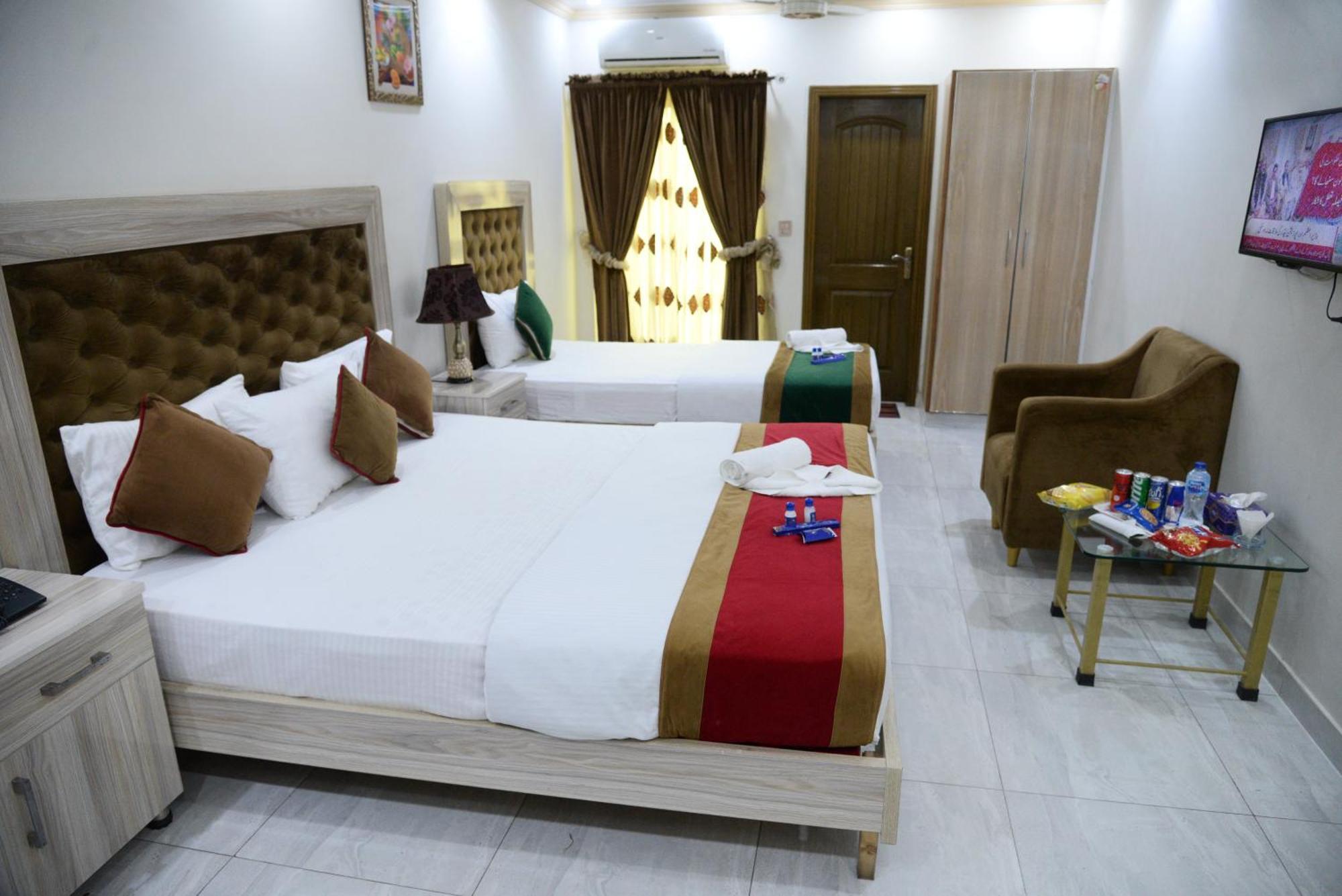 Hotel Deluxe Lahor Dış mekan fotoğraf
