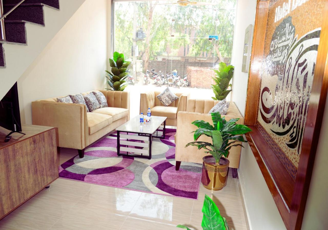 Hotel Deluxe Lahor Dış mekan fotoğraf